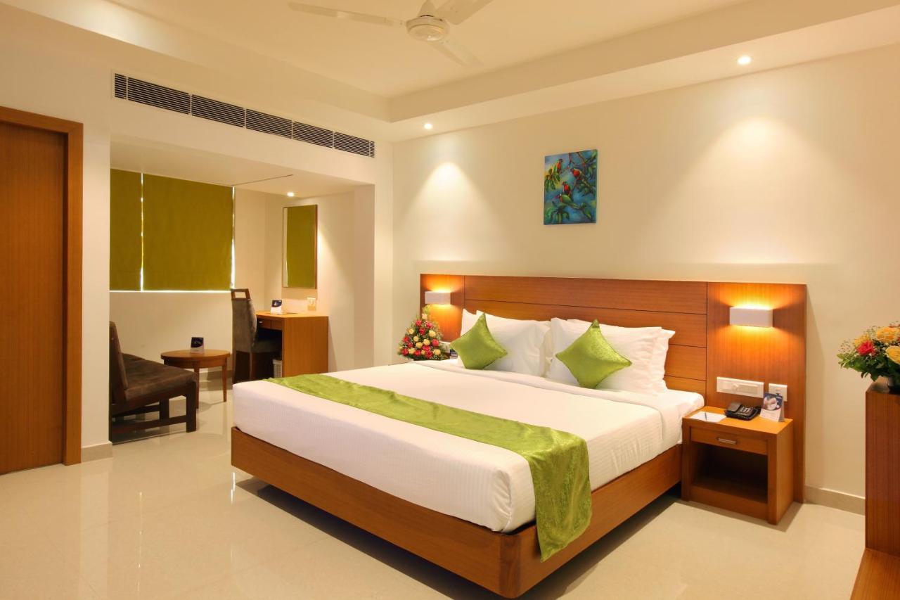 Hotel Apsara Shoranur Exteriér fotografie