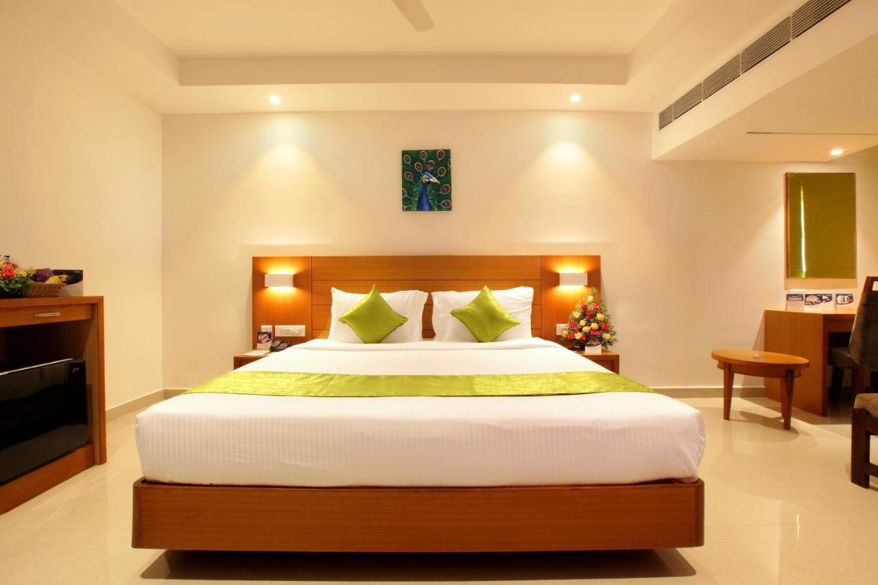 Hotel Apsara Shoranur Exteriér fotografie