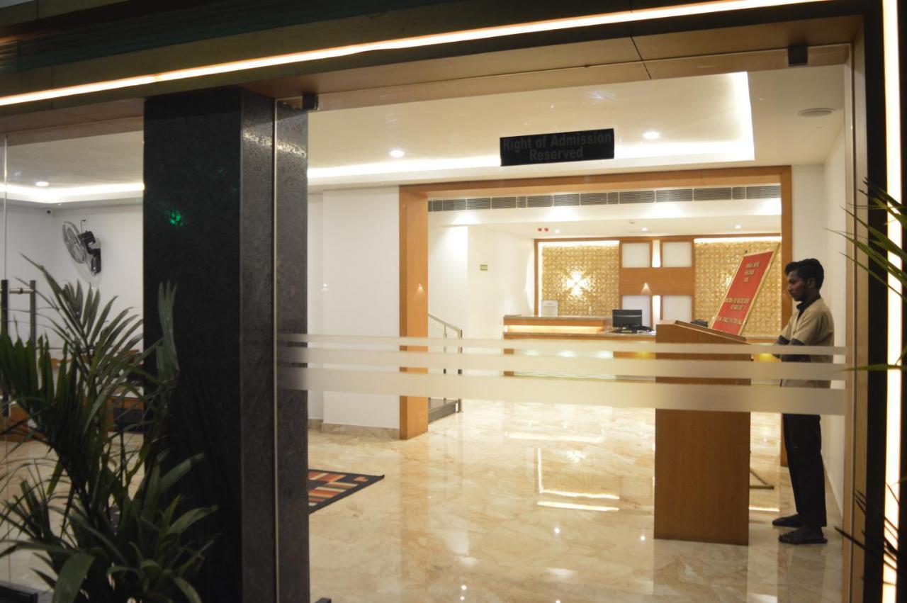 Hotel Apsara Shoranur Exteriér fotografie