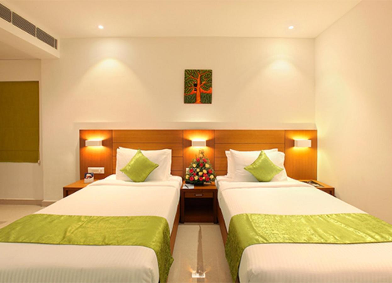 Hotel Apsara Shoranur Exteriér fotografie