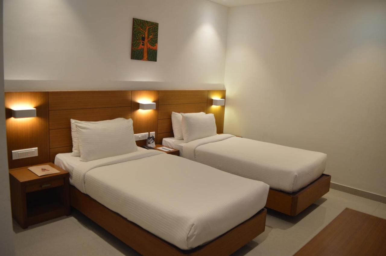 Hotel Apsara Shoranur Exteriér fotografie