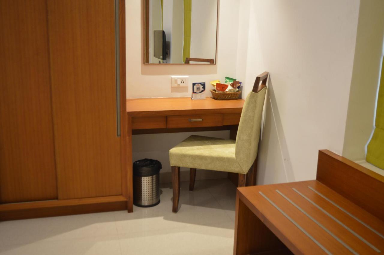 Hotel Apsara Shoranur Exteriér fotografie